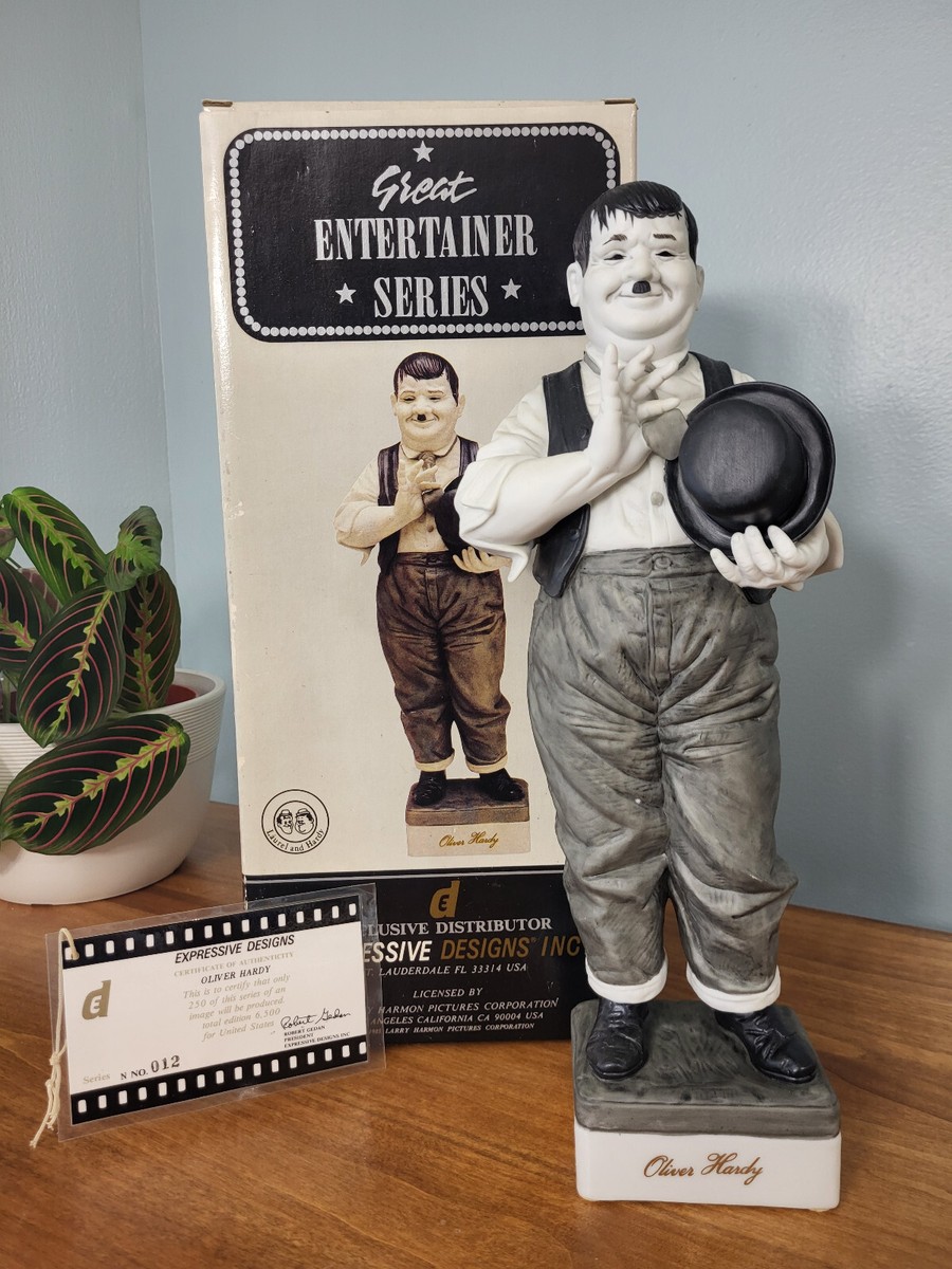 Laurel and Hardy collectable figurines Great Entertainer Series