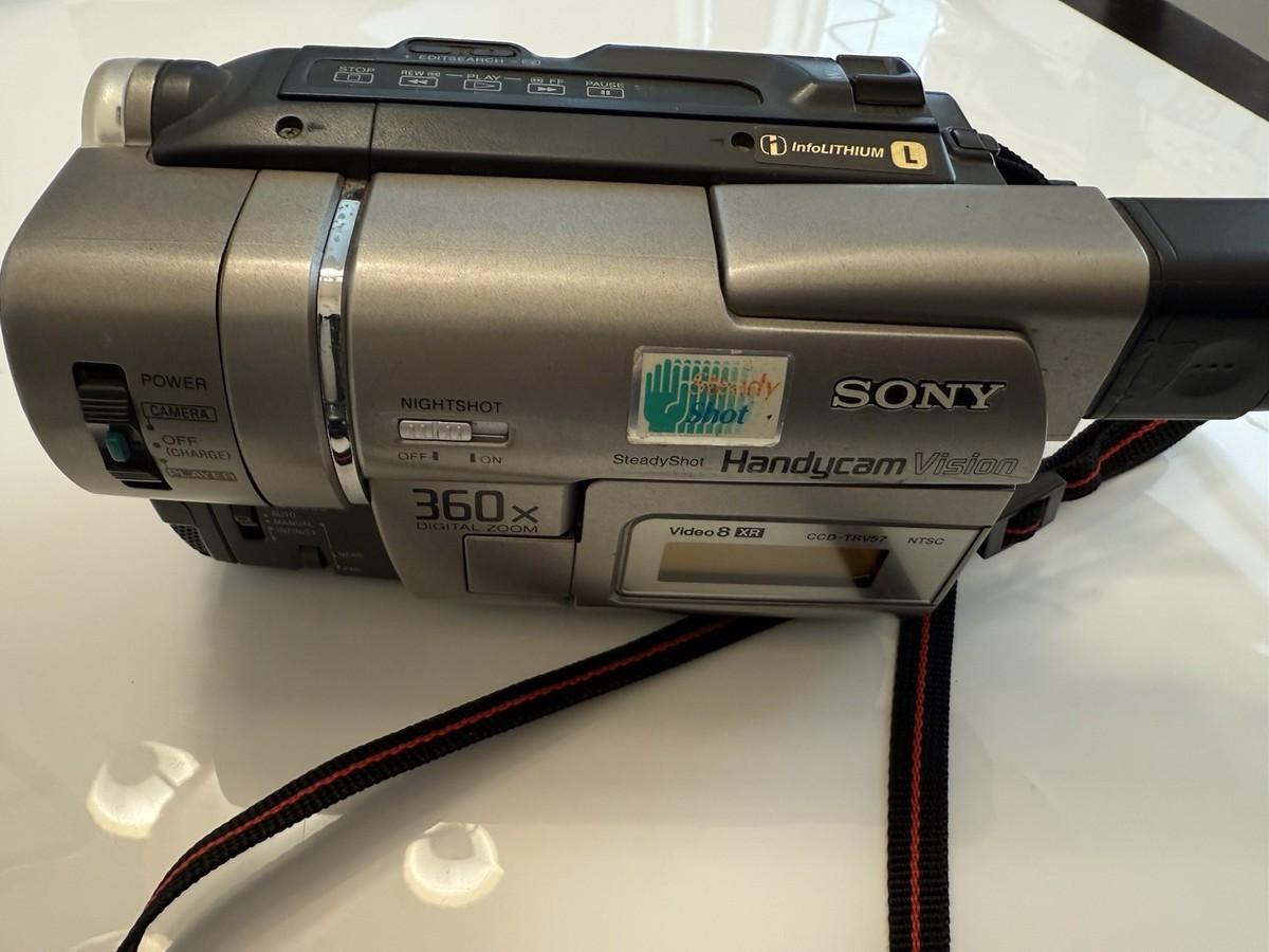 最終価格SONY videoHi8 Handycam 80X Sony videoHi8 Handycam Not