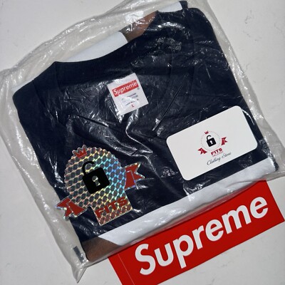 Brand new! Supreme SS21 “Water Pistol / Gun T-Shirt” Size Large