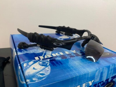 Oakley Thump 256MB early model MP3 sunglasses Fashion Accessories