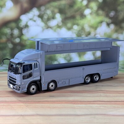 1/43 Scale Mitsubishi FUSO Super Great Tractor truck Grey Diecast