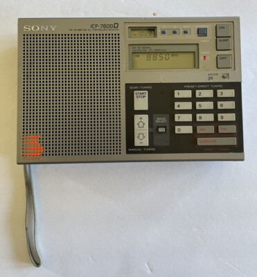 Sony Computerized World-Band Receiver ICF -7600D With Case