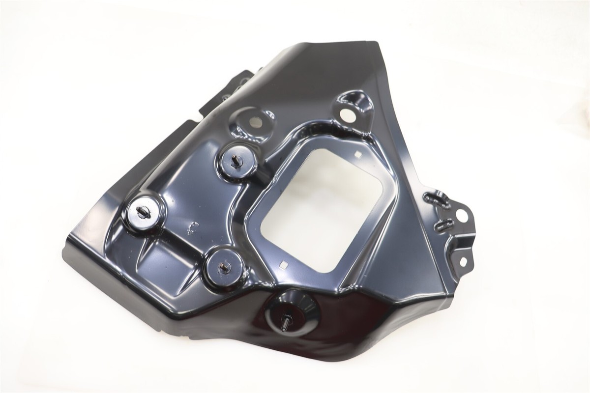 NEW OEM Mazda Rear Left Quarter Panel Extension B4YA-71-40X Mazda