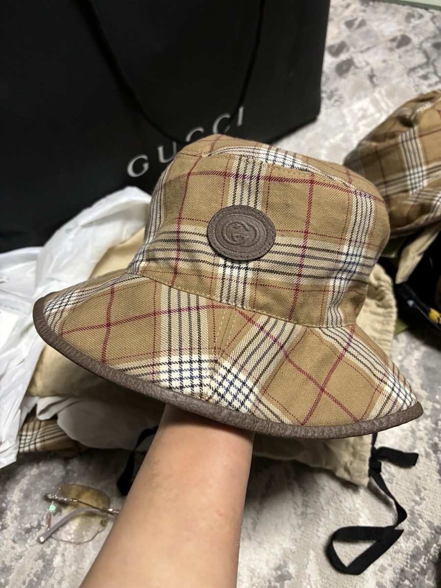 New Gucci Reversible GG Supreme Horsebit Bucket Hat Beige Canvas