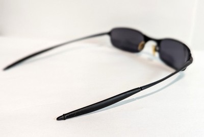 Oakley Vintage Square Wire 2.0 Dark Frame / Black Iridium Lens