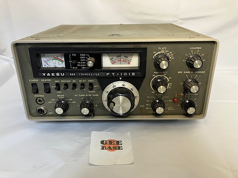 Yaesu Model FT-101E SSB Ham Radio Transceiver *For Parts or Repair