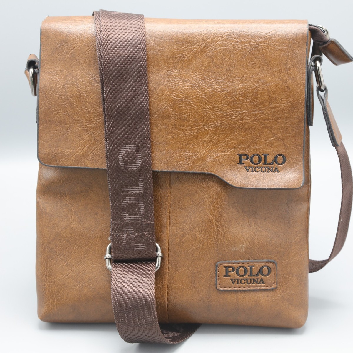 Vicuna polo Polyurethane brown leather messenger bag - 8.5 by 10