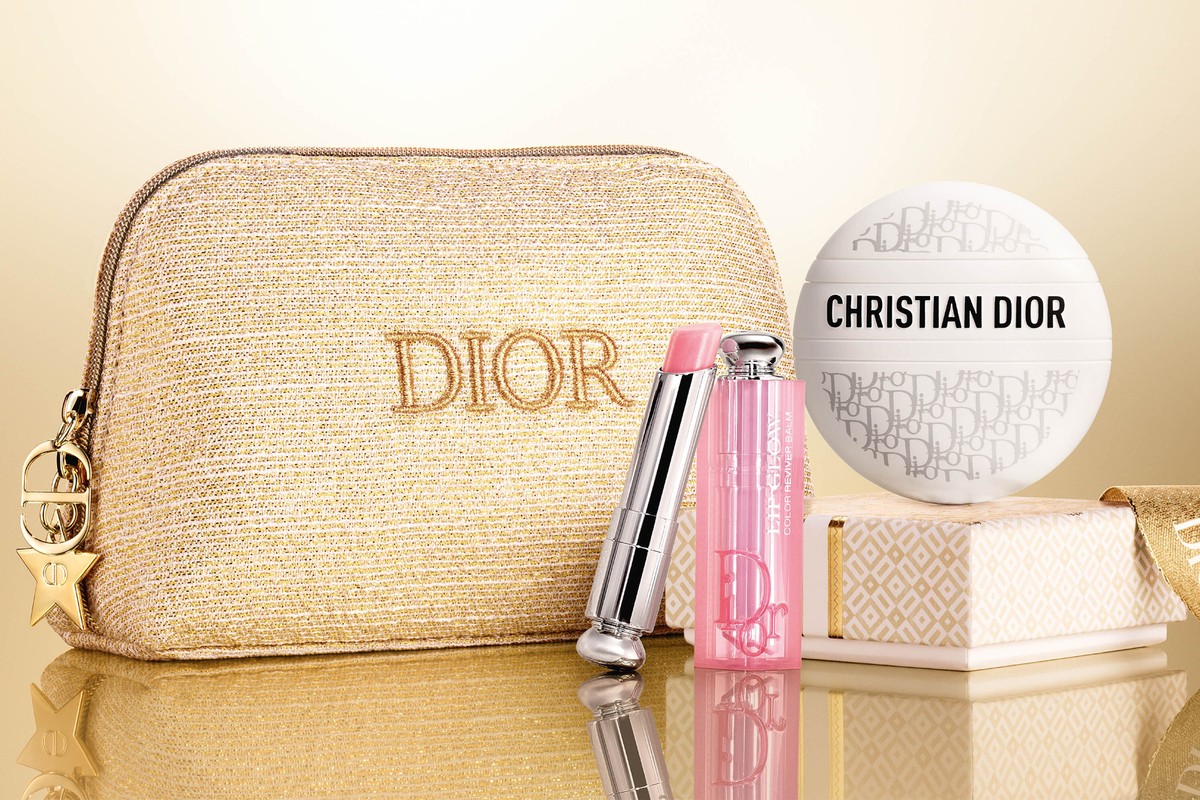Christian Dior beauty gift set Holiday 2024 XMAS with pouch charm