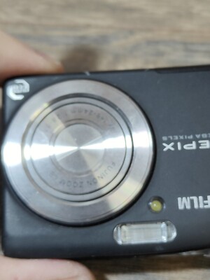 Fujifilm FinePix F50fd 12.0MP Compact Digital Camera Black Tested