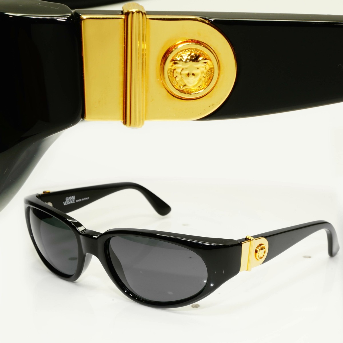 Gianni Versace 1996 Mens Vintage Black Gold Medusa Sunglasses MOD