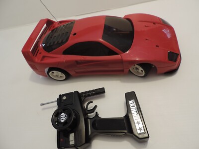 TAMIYA 1/12 SCALE FERRARI F40 RC MODEL CAR WITH REMOTE USED AS IS