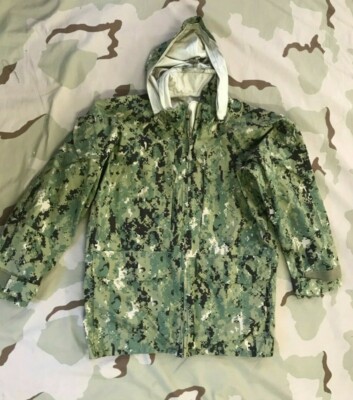 US NAVY PARKA GORE-TEX JACKET CAMO NWU GREEN TYPE III NSN 8415-01