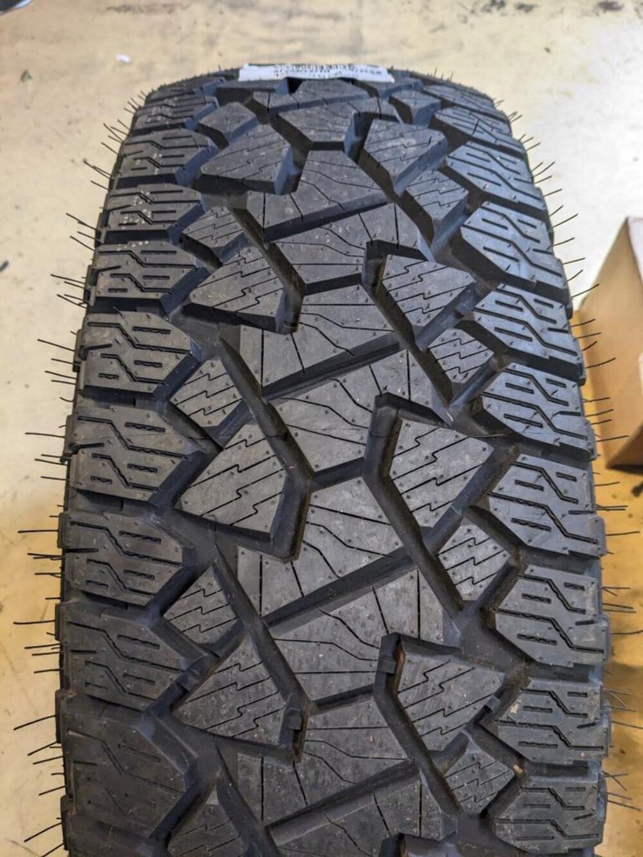 GLADIATOR X COMP A/T RWL LT 285 75 17 128/125S LRE 10PLY TIRE