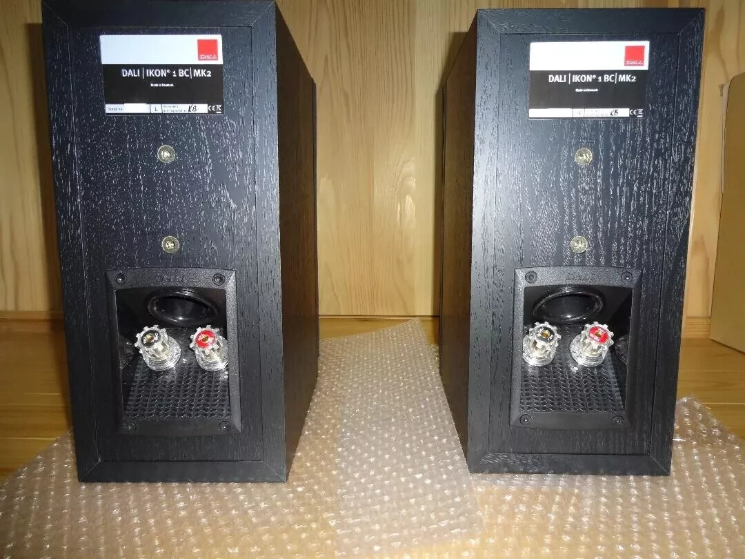 DALI IKON 1 MK2 BK BC Bookshelf Speakers Set | eBay