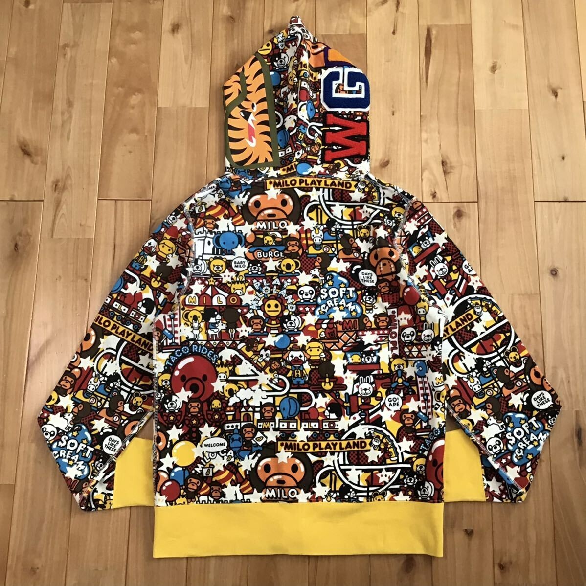 Glow in the dark BAPE Milo Play Land Shark full zip Hoodie A