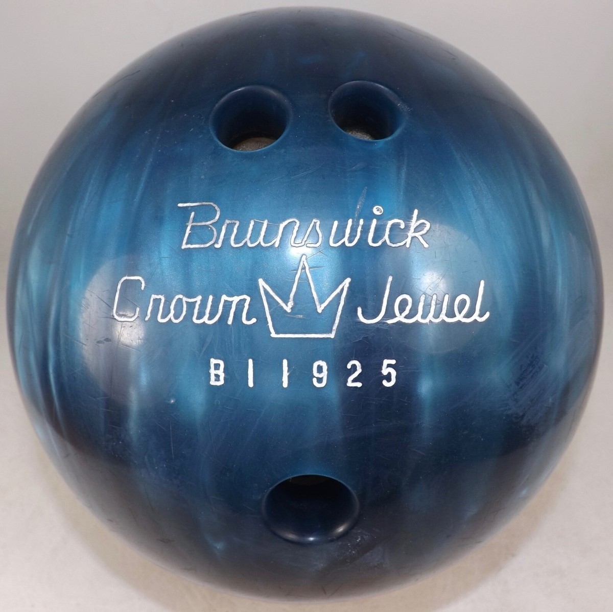 Vintage Brunswick Crown Jewel Bowling Ball 11 lbs, 9 oz. Blue