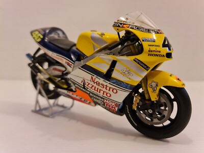 Buy MINICHAMPS Valentino Rossi Honda NSR 500 GP 2001 online | eBay