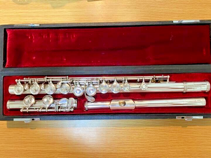 YAMAHA YFL-411 Flute silver Musical instrument case | eBay
