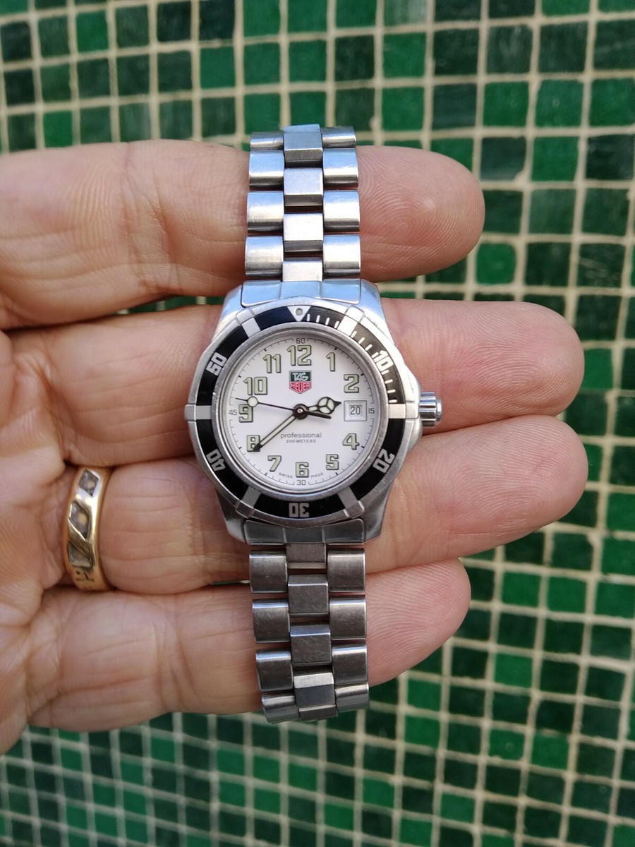 TAG HEUER LADIES SPORT 2000 CLASSIC SS PROFESSIONAL 200M Black