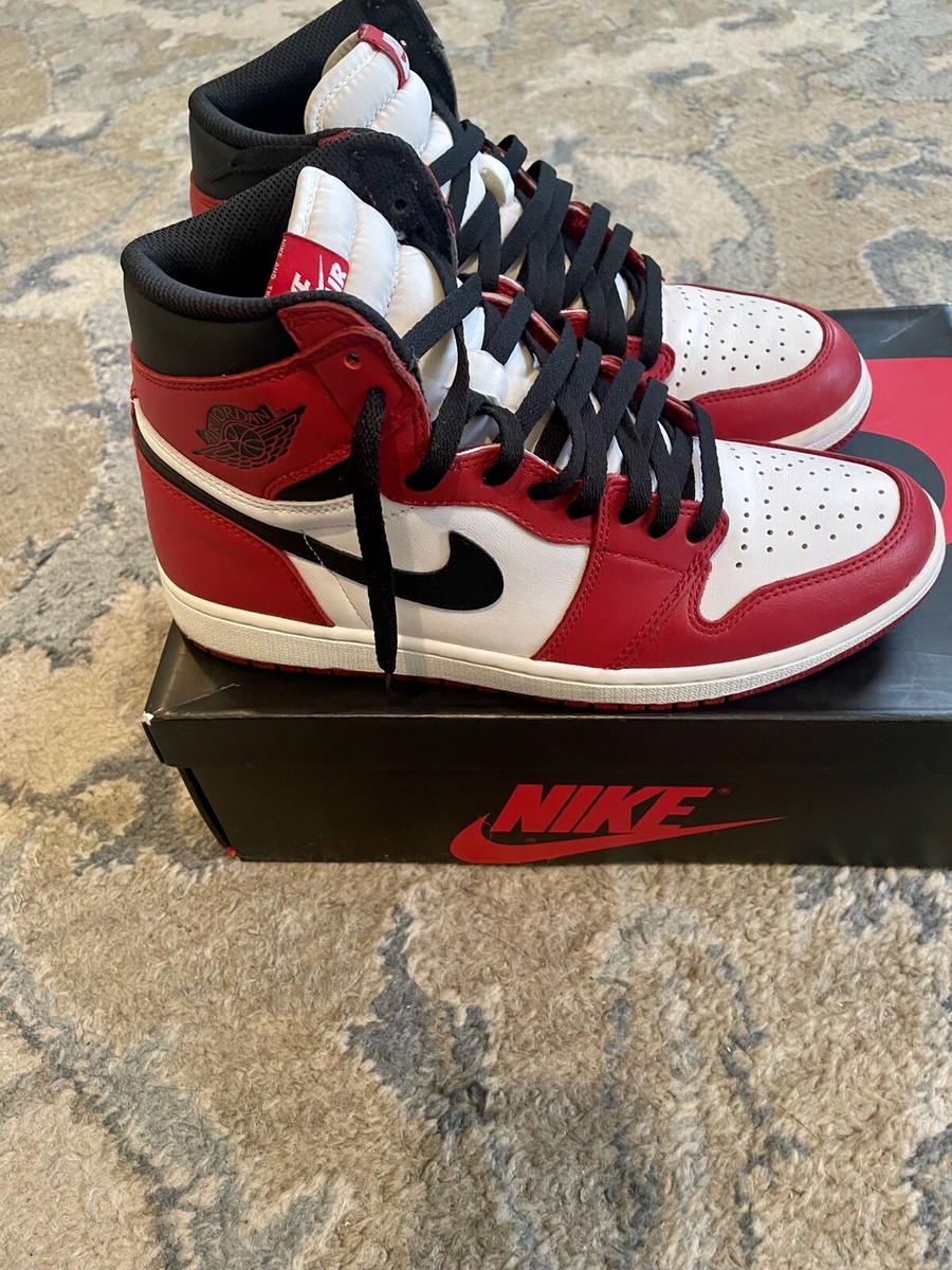 Nike Air Jordan 1 Retro High OG Chicago 2015 Pre-Owned Size 10