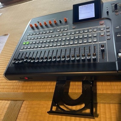 TASCAM 2488neo Digital Portastudio 24-track/24-bit CD/RW Recorder