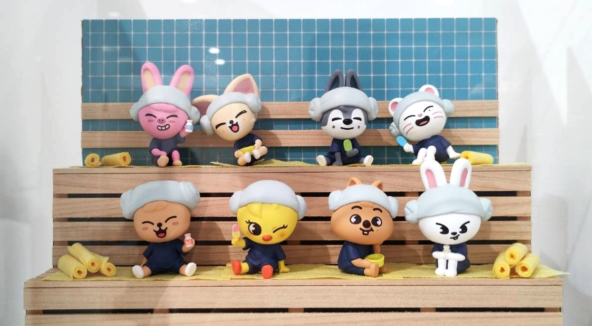 STRAY KIDS SKZOO SAUNA GASHAPON FIGURE 9 KINDS 2025 BANDAI Capsule