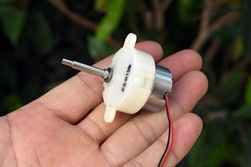 DC 6V 9V 12V 18.5RPM Slow Speed Micro 300 Gearbox Gear Reduction