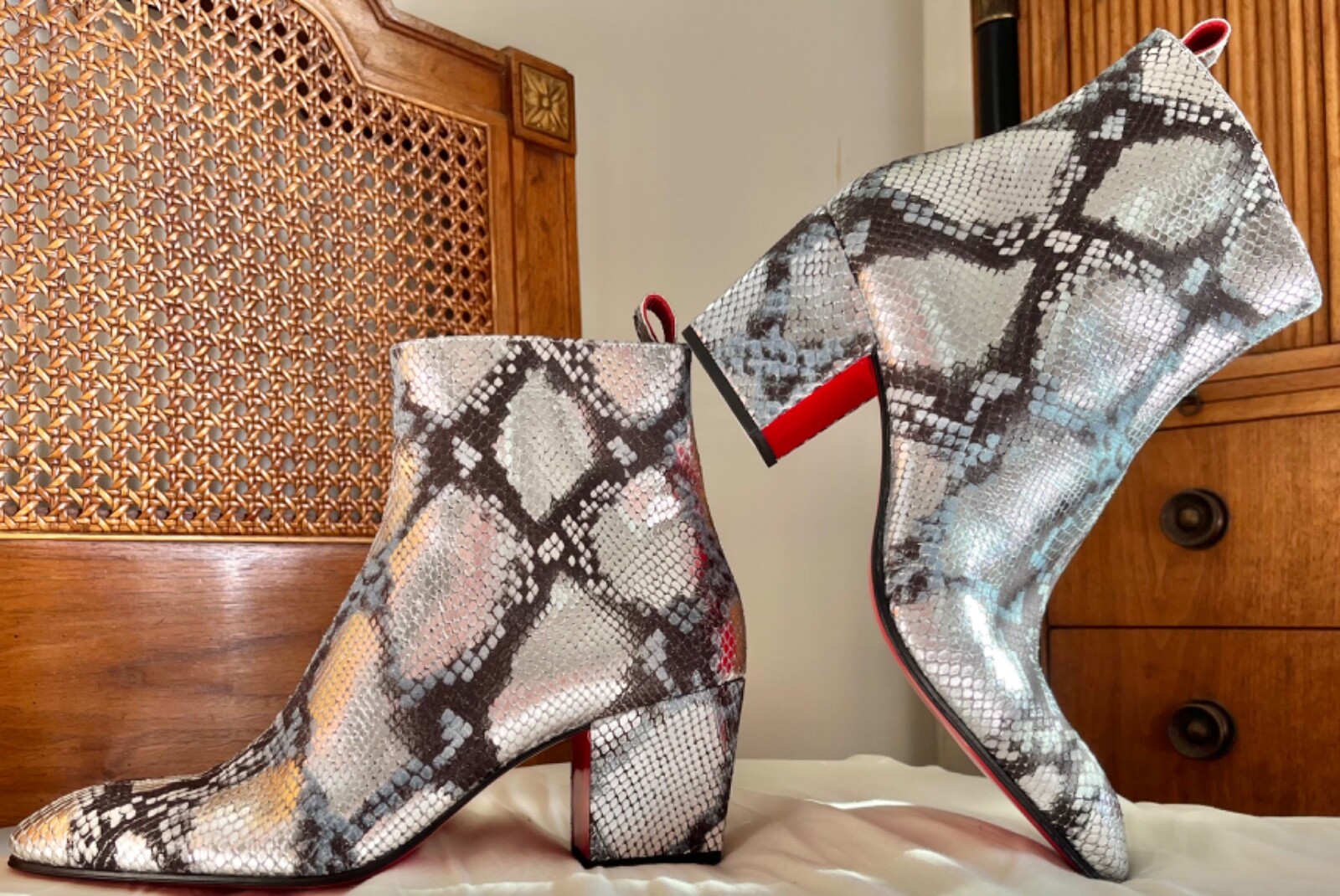 NIB CHRISTIAN LOUBOUTIN ROSALIO AMAZONIA SnakePrint Leather Ankle