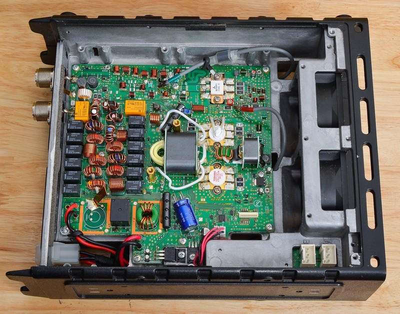 YAESU FT-897D PARTS FINAL PA UNIT WITH CASE/HEAT SINK, FANS RF