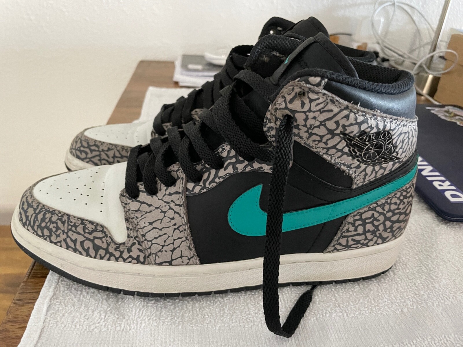 Nike Jordan 1 Retro High 'Black Elephant' Size 9.5 839115-013