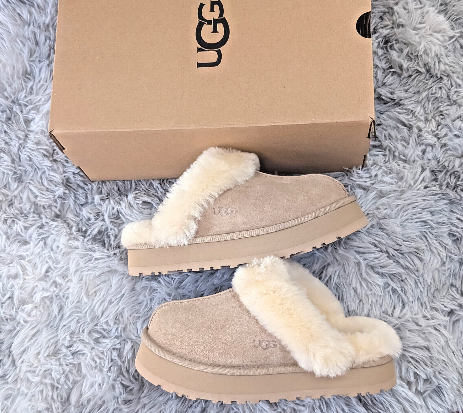 New in Box Women's UGG Brand Disquette Platform Slippers Shoes