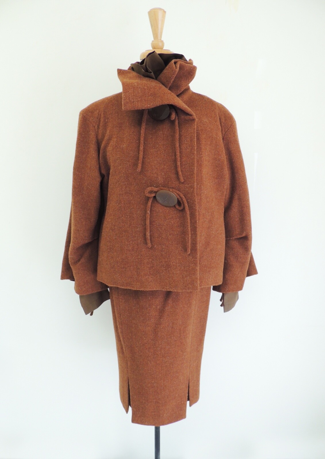 VIVIENNE WESTWOOD 1998 DRESSED TO SCALE folding detail jacket