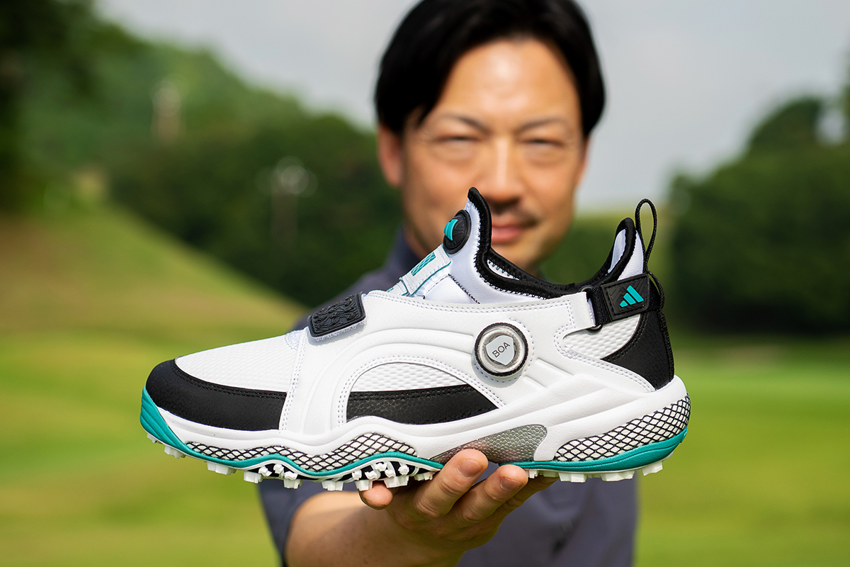 フィット感“マシマシ” 360度足が包まれる アディダス「コードカオス 25