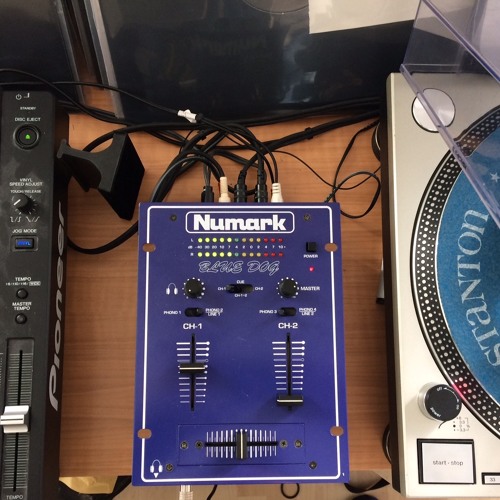 Stream one cdj one Technics and Blue Dog Numark DM900 by deep88