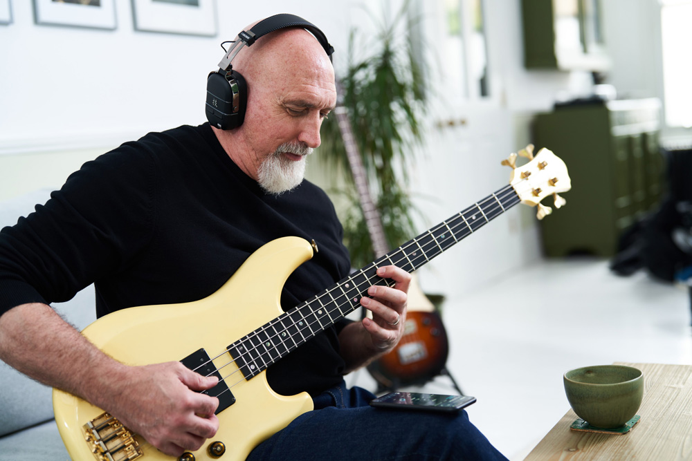 新製品】BOSS / WAZA-AIR BASS – GuitarQuest イシバシ楽器が送る楽器