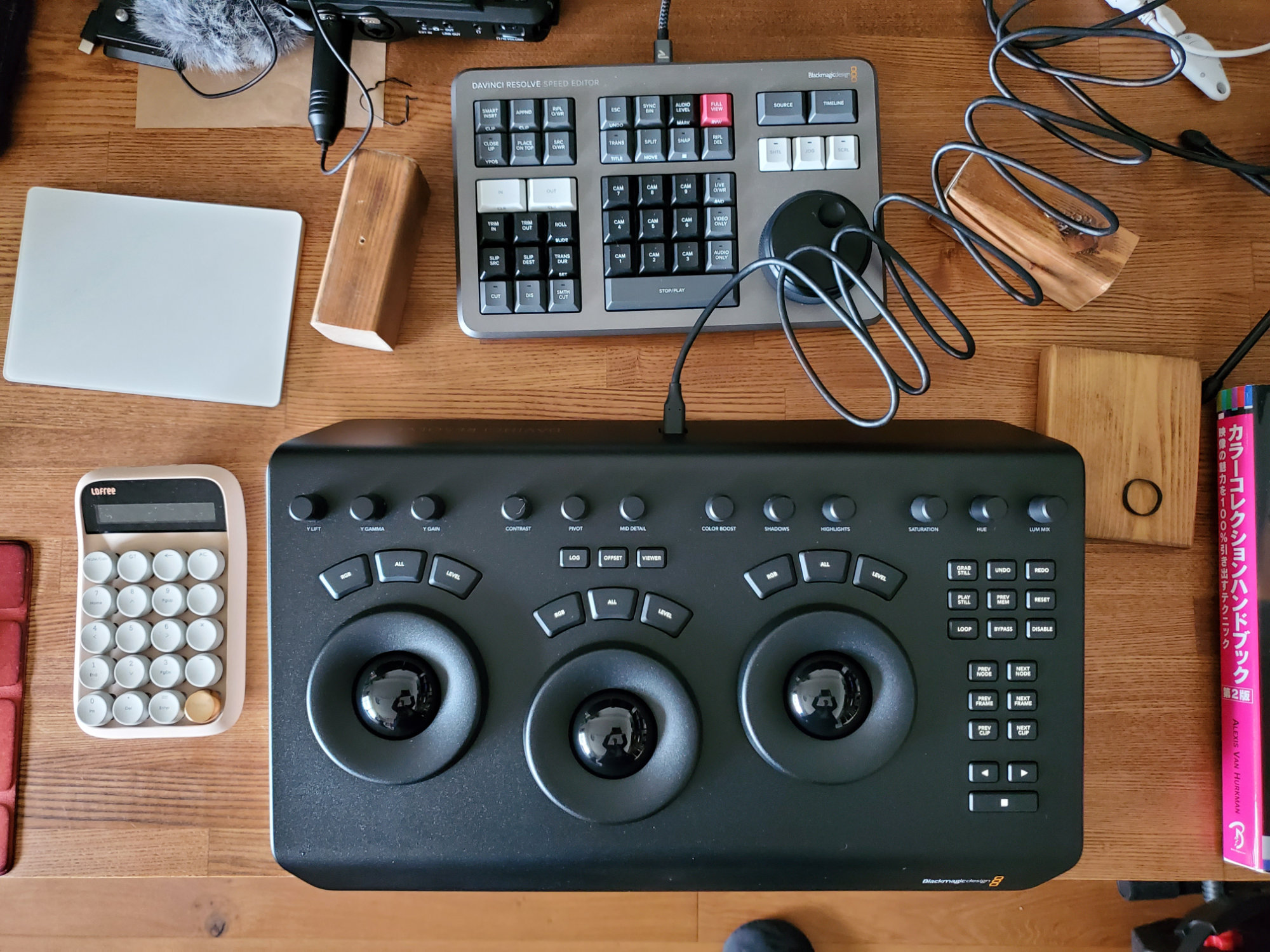 DaVinci Resolve Micro Panelを5ヶ月使った感想 | A-TAK