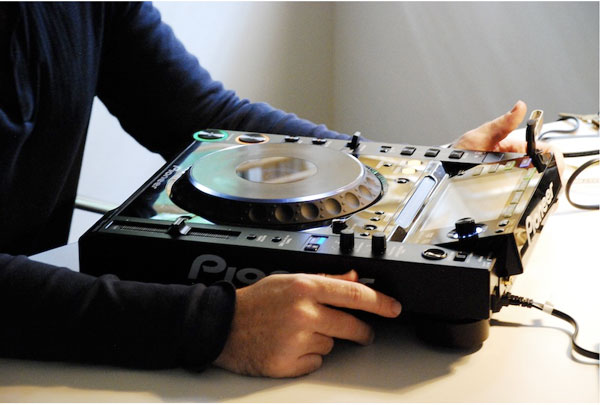 pioneerCDJ-2000.jpg?fit=600,