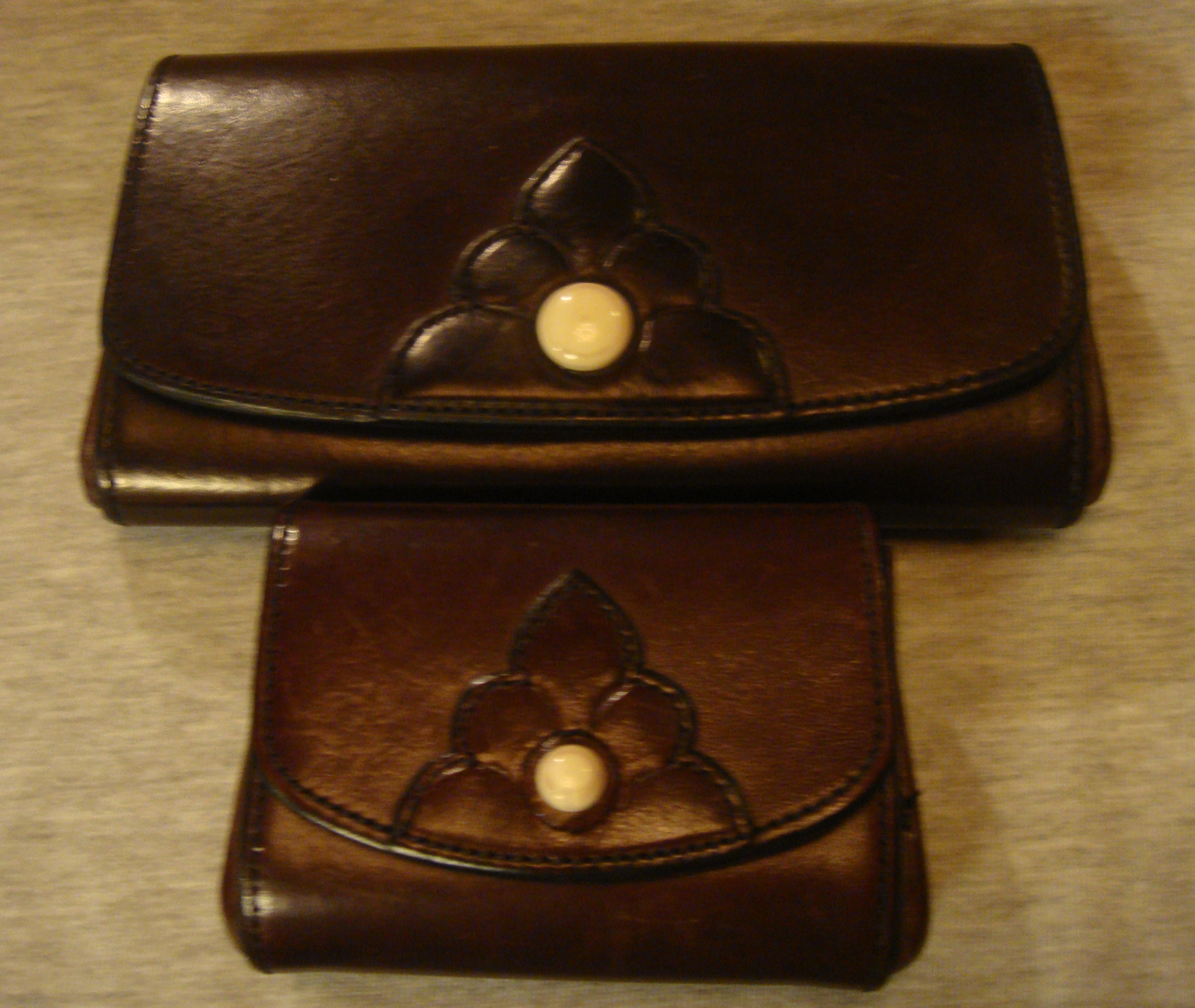 Hans Øster (ハンスオスター)レザーウォレット 経年感 比較 – twelve