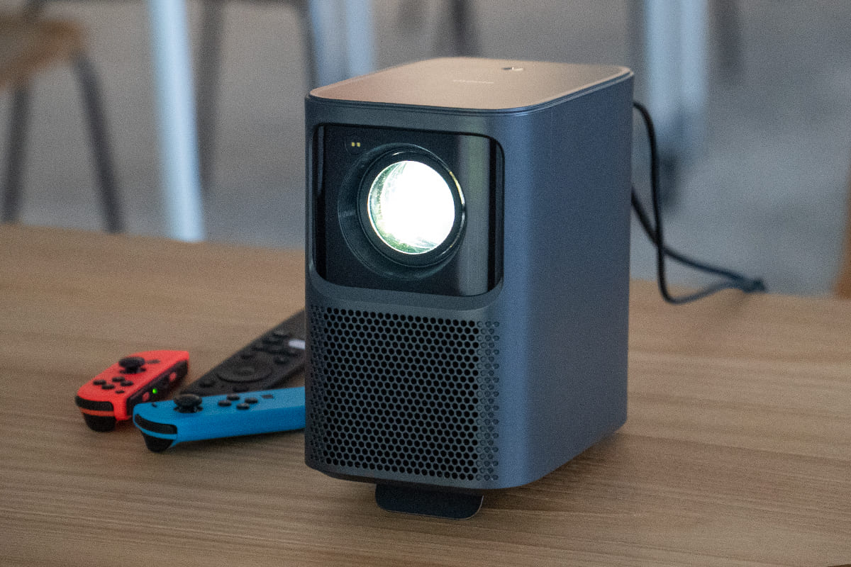 コンパクトなのに抜群のパワーで動作もサクサク！Netflix公式