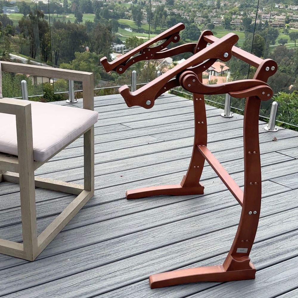 The Elowen - embroidery frame and Q-Snap stand - W-STANDS