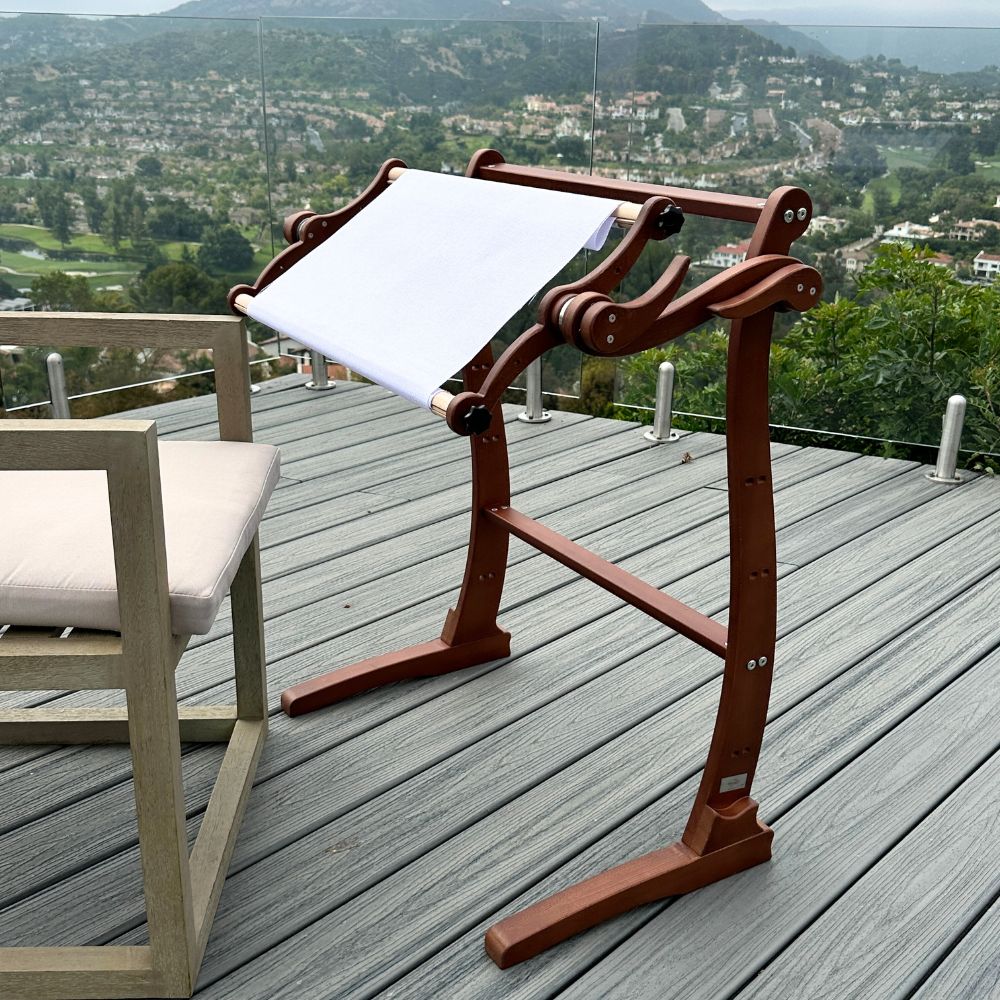 The Elowen - embroidery frame and Q-Snap stand - W-STANDS