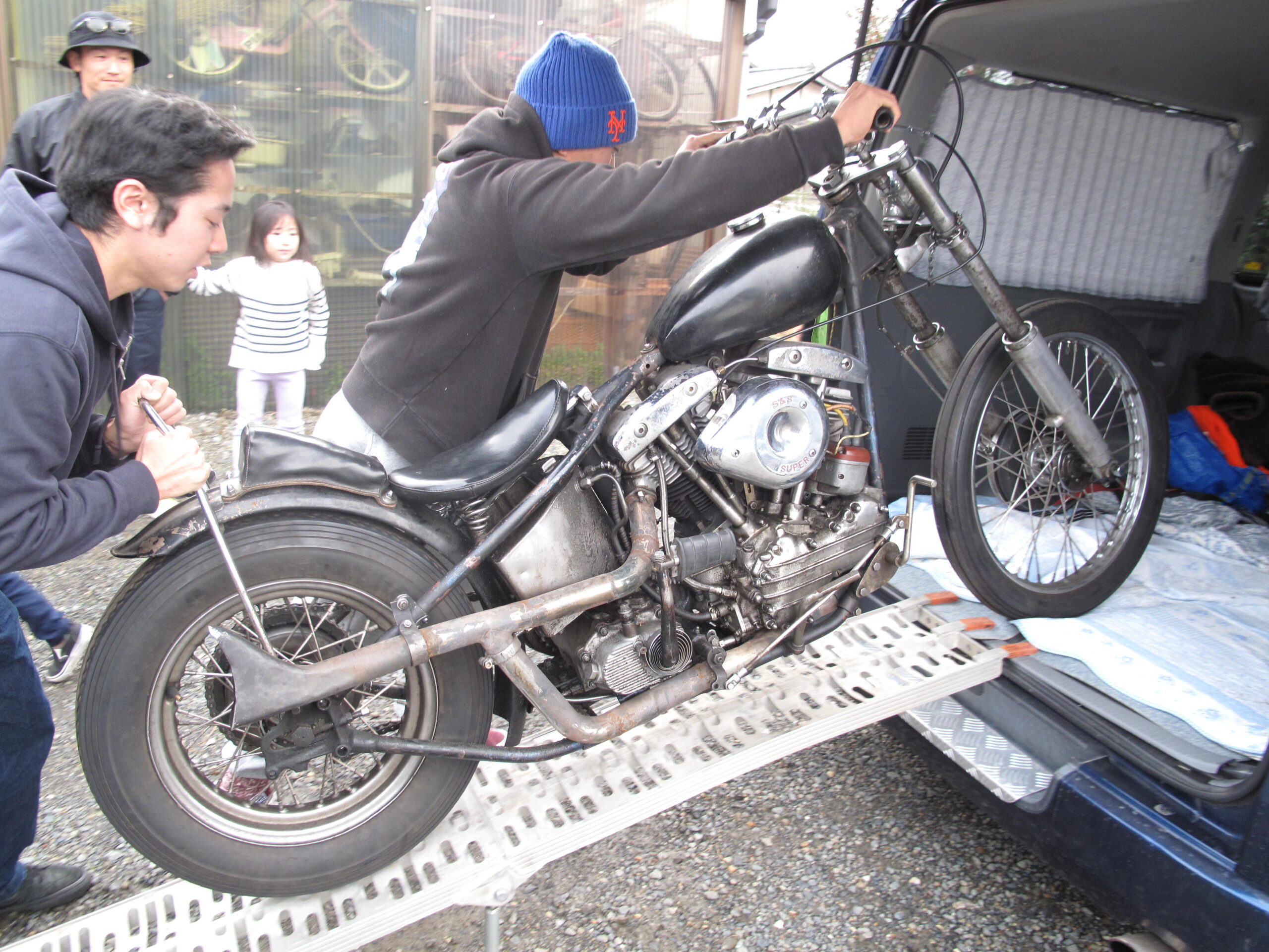 ハーレーアーリーショベル用外装セット破損あり