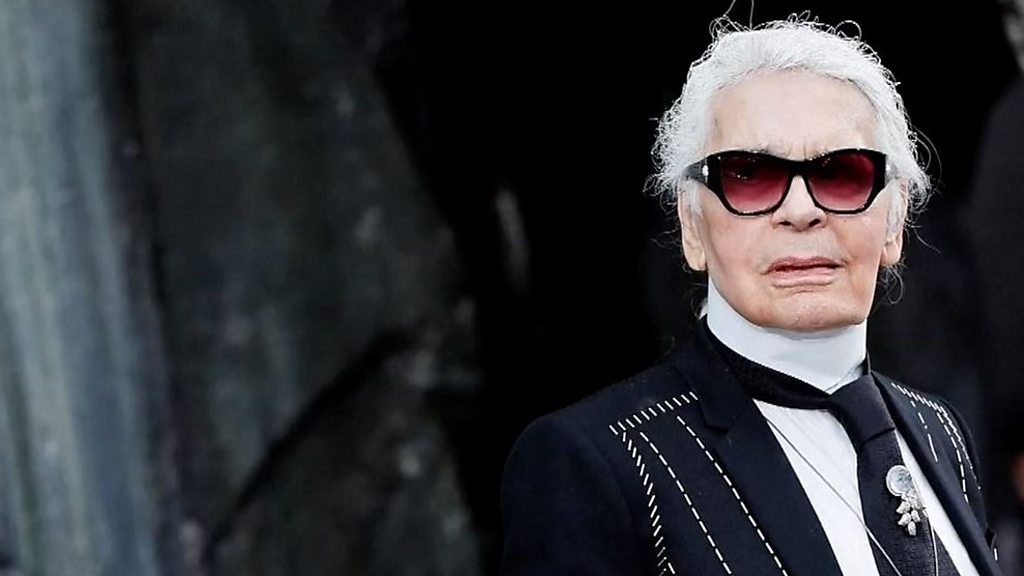 カール・ラガーフェルド氏死去 「シャネル」など手がけた世界的