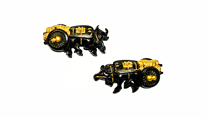 目貫 乗真 Menuki design of Ox Cart Made by Jyoshin | 日本刀買取