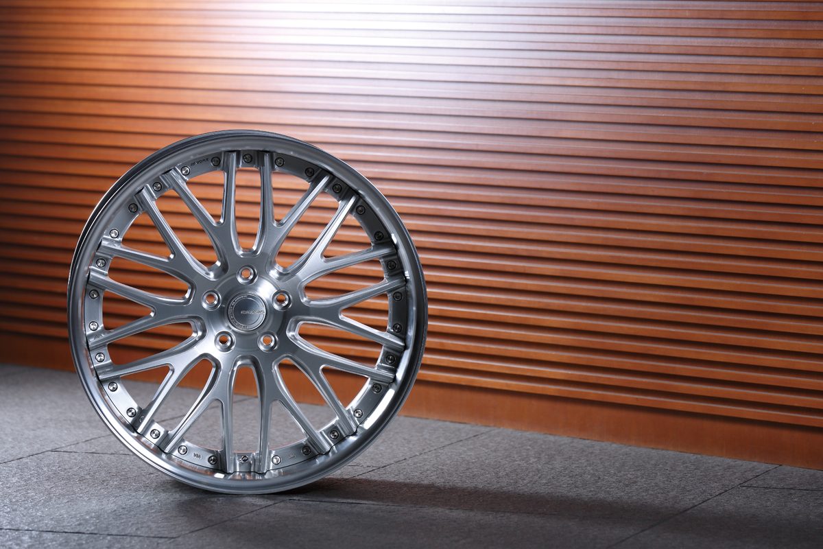 超美品]Audi A5用 WORK GNOSIS GR202(特注品) メッシュデザインを採用する