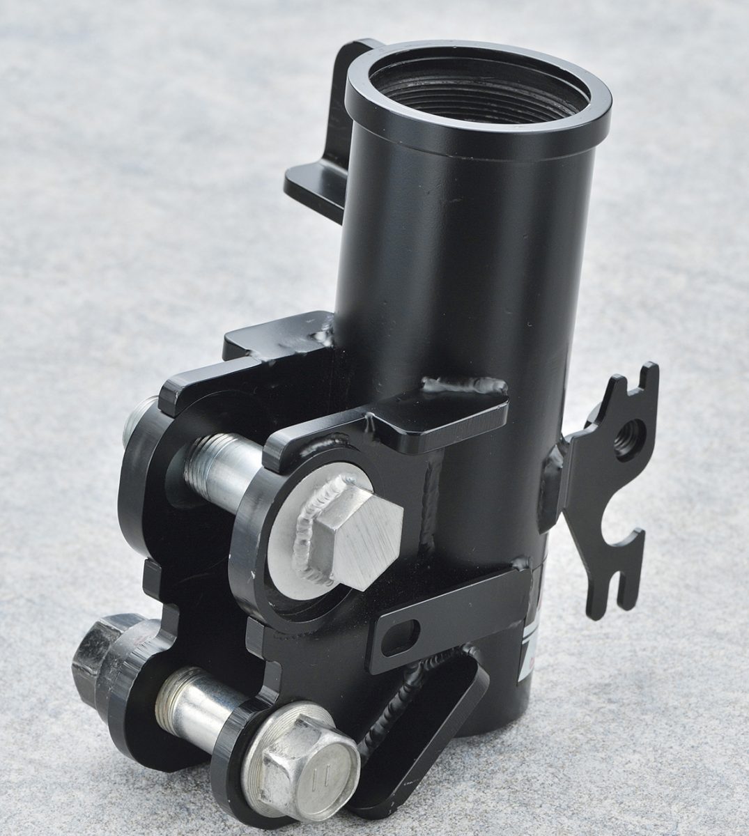 キャンバー角度を自在に調整できる「ブリッツ」の足まわりパーツ