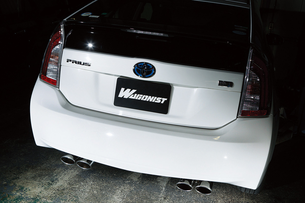 純正マフラーで4本出しが実現できる「マフラーカッター」 | AUTO MESSE