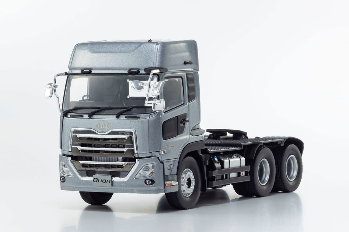 はたらくクルママニア必見】1/43スケール「UD Quon GW 6×4 トラクター