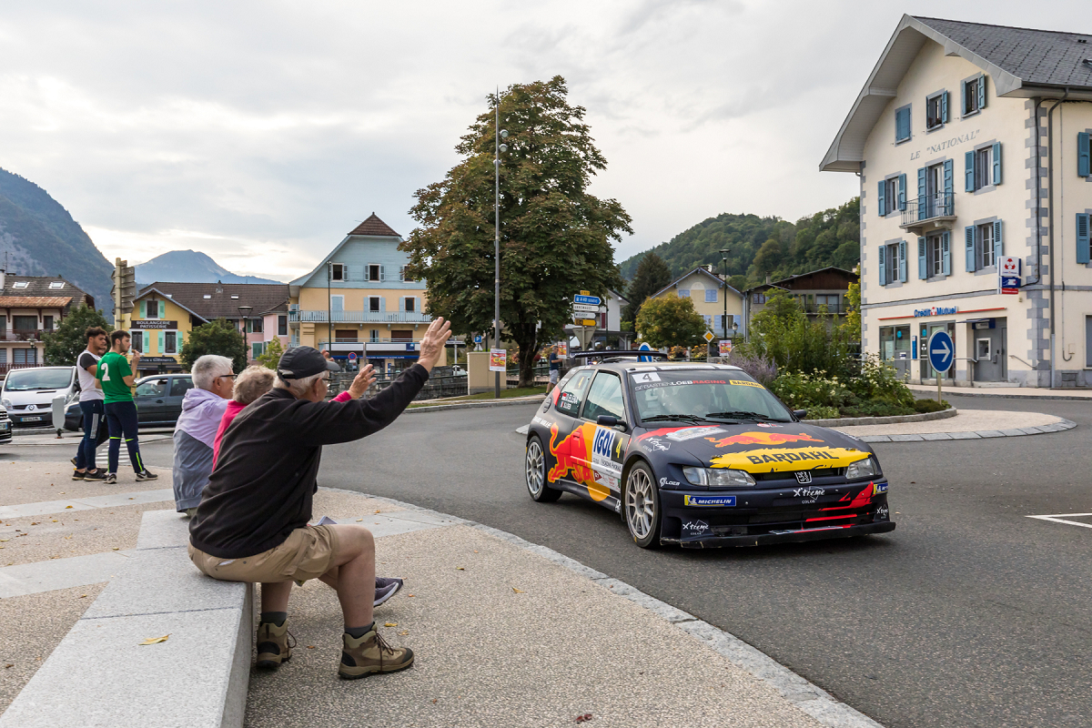 ラリー界のレジェンド」が大人気ない走りを披露！ 伝説のホットハッチ