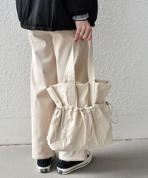 新色予約》SHIPS Colors: A4 ナイロン ギャザー トートバッグ